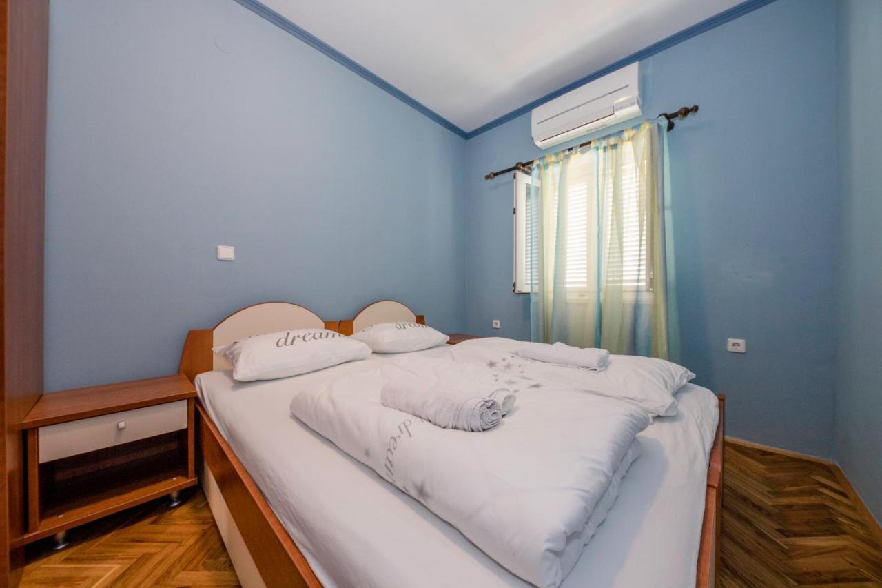 Apartmani Ana & Milo Lopar Esterno foto