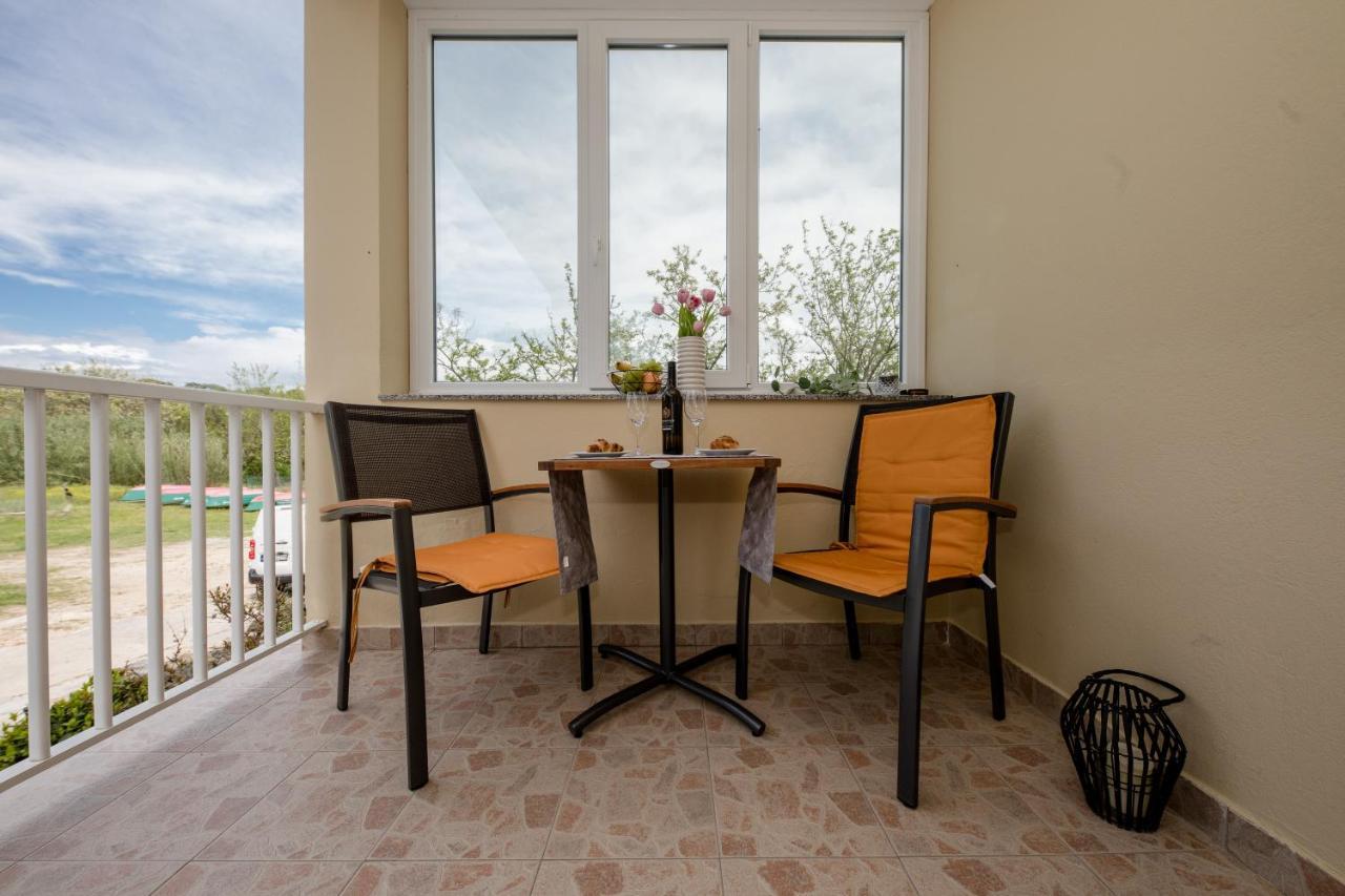 Apartmani Ana & Milo Lopar Esterno foto
