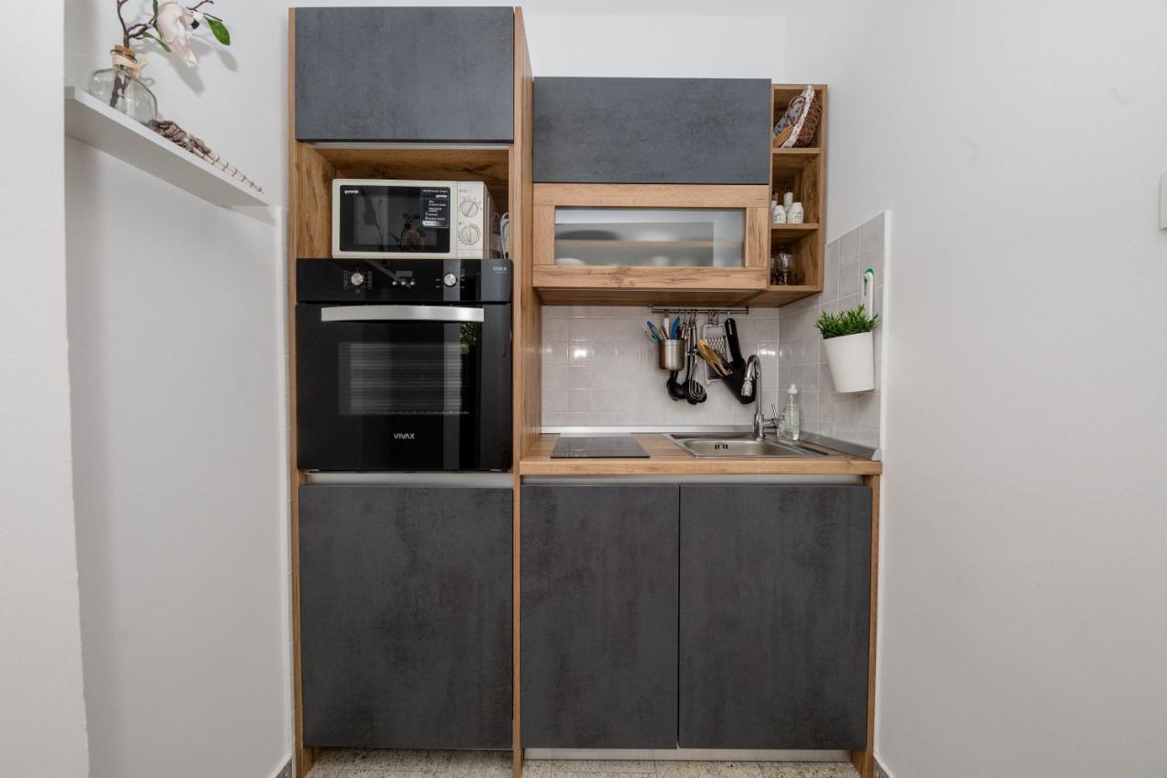 Apartmani Ana & Milo Lopar Esterno foto